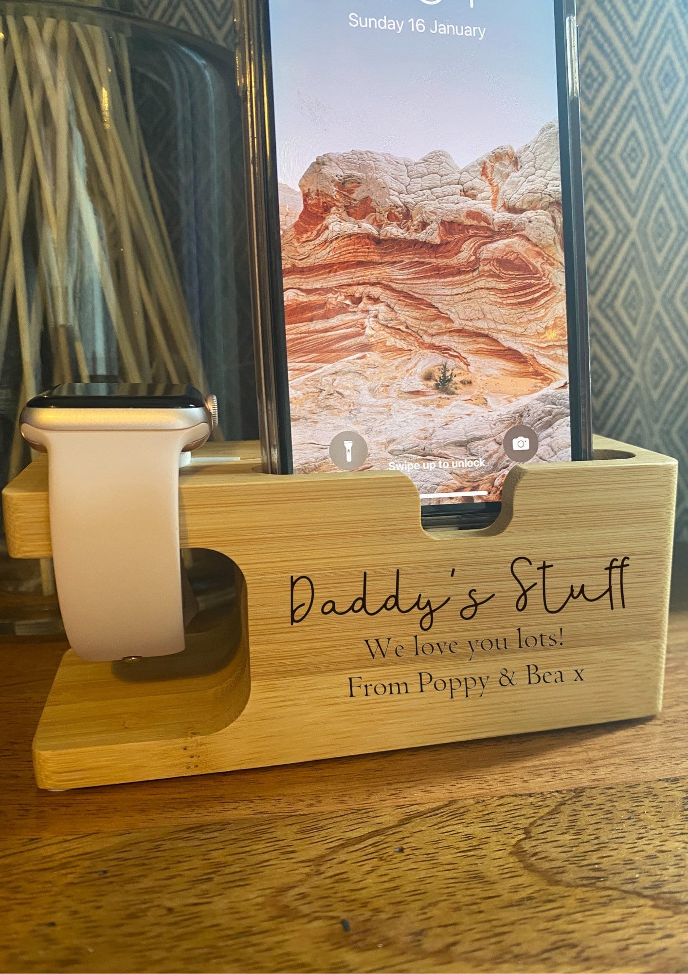 Lua Nova Charging Stations Daddy's Stuff - Apple Watch & iPhone Charging Station