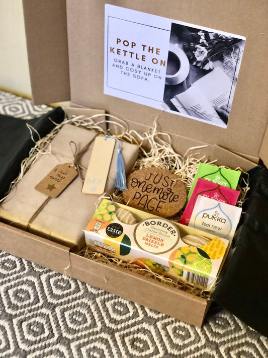 Lua Nova Mystery Book Hamper - Herbal Tea & Biscuits