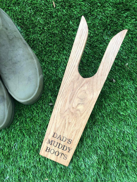 Lua Nova Oak Wood Boot Pull