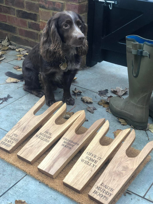 Lua Nova Oak Wood Boot Pull