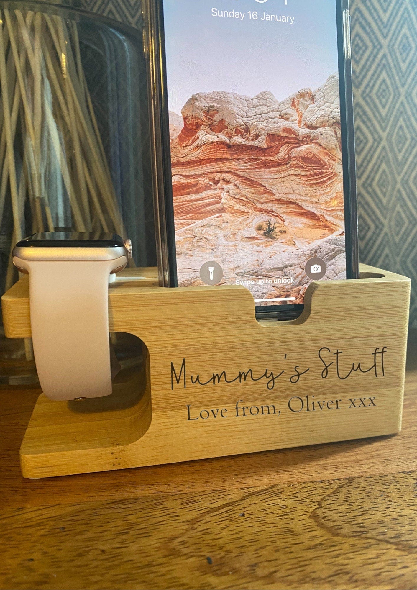 Lua Nova Charging Stations Mummy's Stuff - Bamboo Apple Watch & Mobile iPhone Charging Station