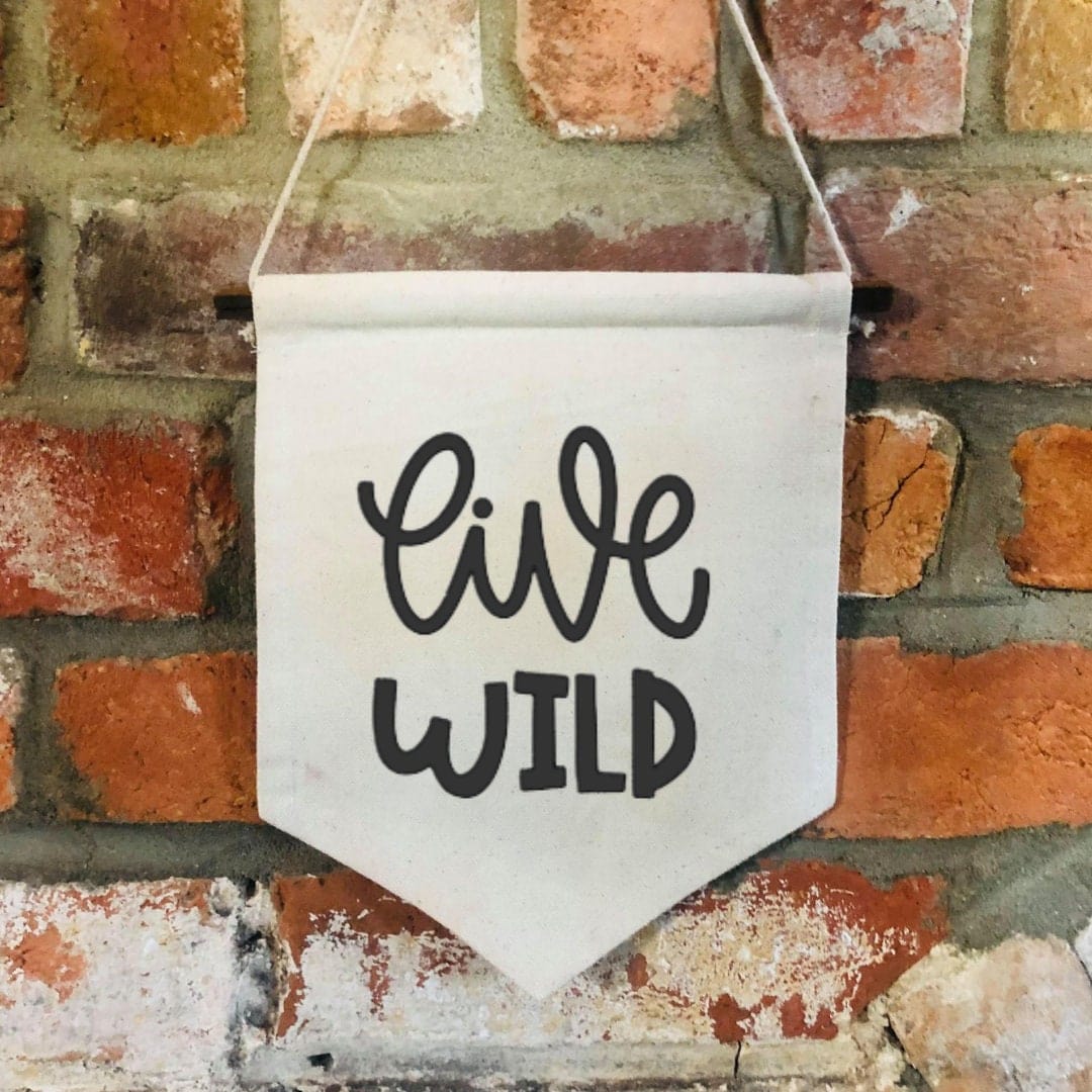 Lua Nova Children's Banners ' Live Wild ' Children's Wall Banner
