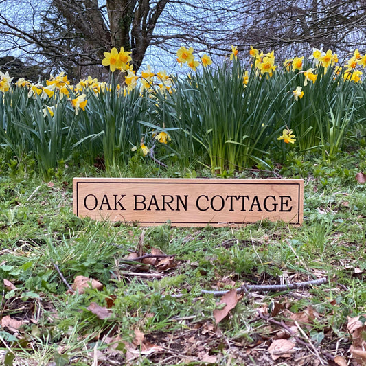 Lua Nova Oak House Name Sign - Any Text of Choice