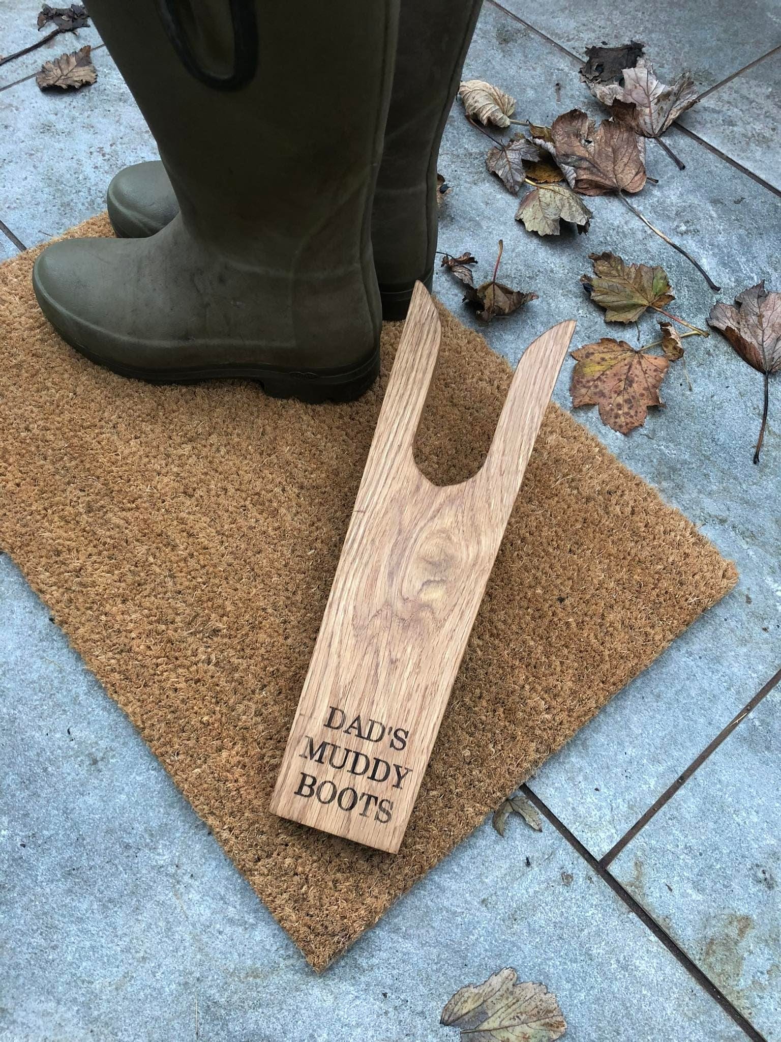 Lua Nova Oak Wood Boot Pull